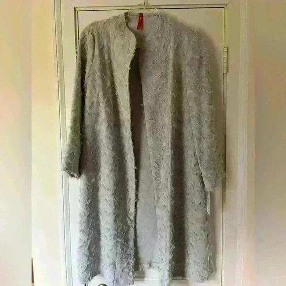 Never Worn Light Grey Textured Grey IC CollectionJacket - Picture 1 of 6